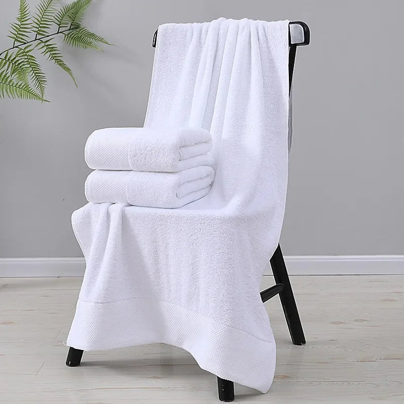Lot de serviettes de bain blanche 4